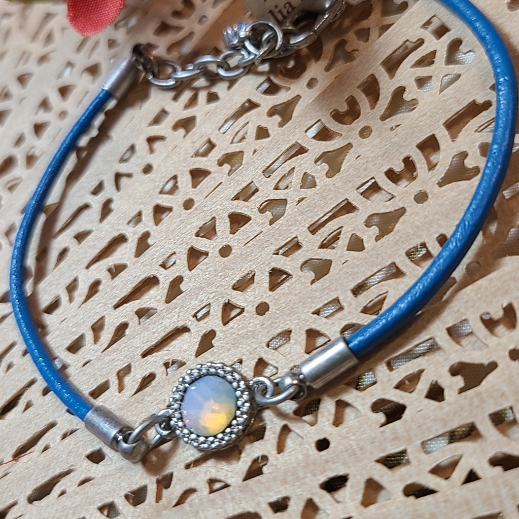 Ladies Bracelet For Sale Today